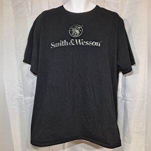 "Vintage" Smith & Wesson T-shirt Men's XXL Black Short Slv. Slightly Distressed